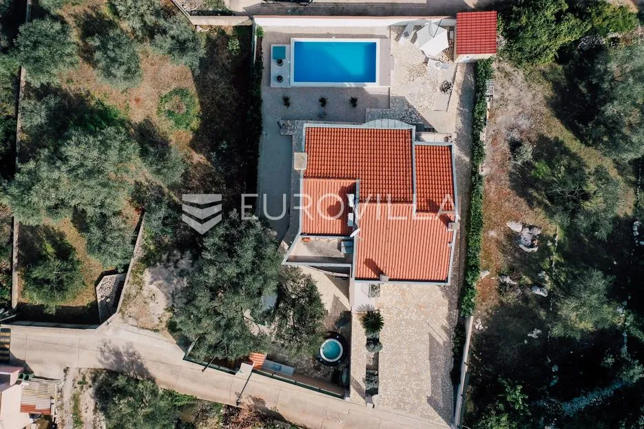 otok ugljan, sutomišćica, kuća s bazenom i pogledom na more - slika 7