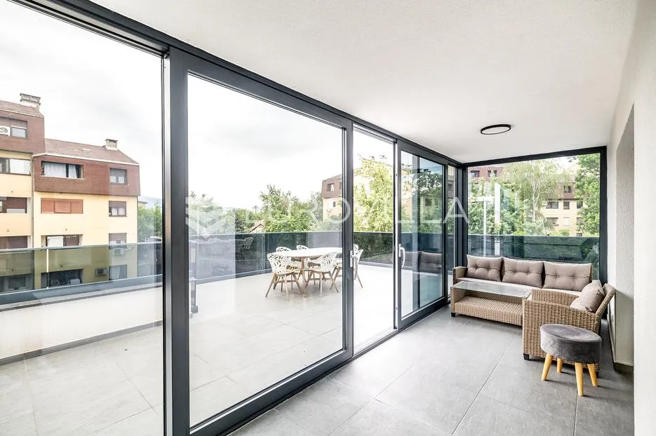 zagreb, jarun, prekrasan dvoetažan, četverosoban stan, 106 m², 2 parkirna mjesta - slika 13