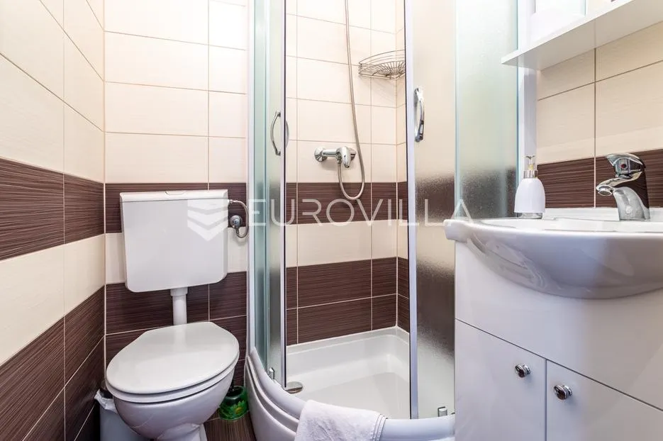 podstrana, mutogras, apartmanska kuća na prekrasnoj lokaciji - slika 31