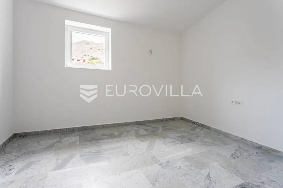 pag, četverosoban penthouse s5 nkp 160 m2, uz more novogradnja! - slika 9
