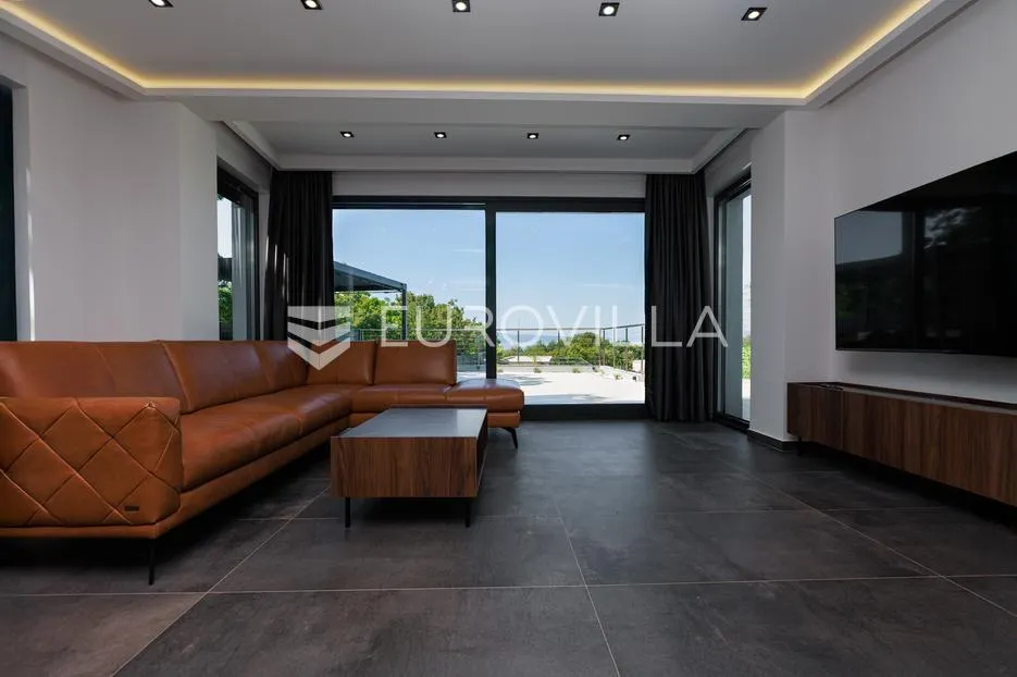 rijeka, kostrena, paveki villa s 2 stana, pomoćnim objektom i bazenom, 279 m² - slika 10
