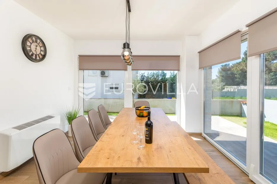istra, fažana elegantna samostojeća vila s pogledom na brijune - slika 77