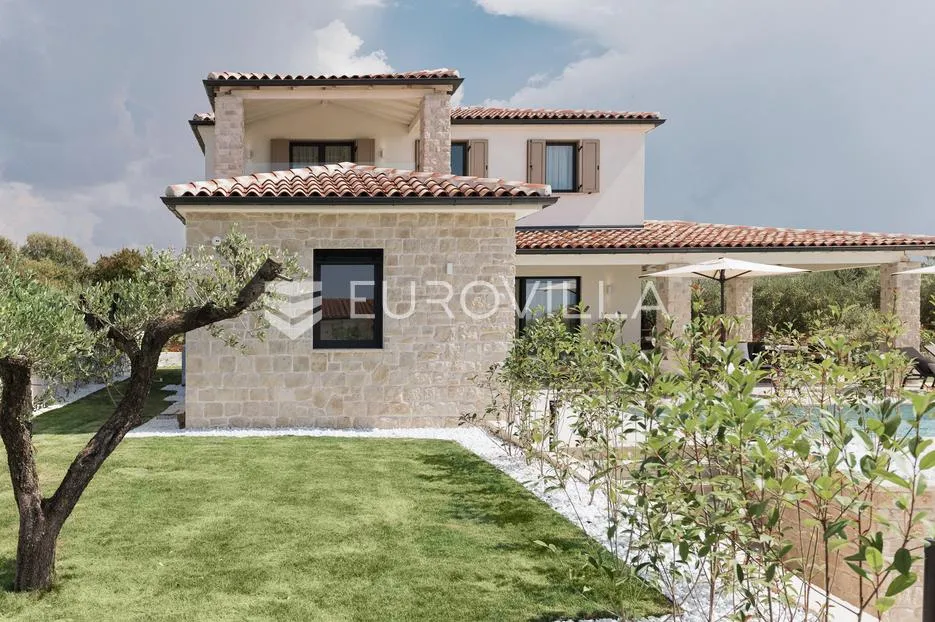 istra, poreč, gedići prekrasna moderna kamena vila 165 m² s bazenom - slika 39