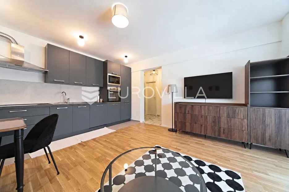 osijek, centar, prvi najam dvosobnog stana s parkirnim mjestom, 46 m² - slika 11