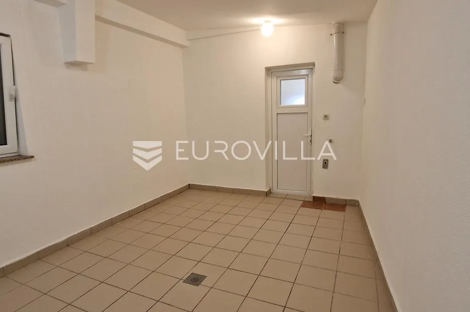 osijek, centar, iznajmljuje se poslovni lokal površine 107 m² - slika 6