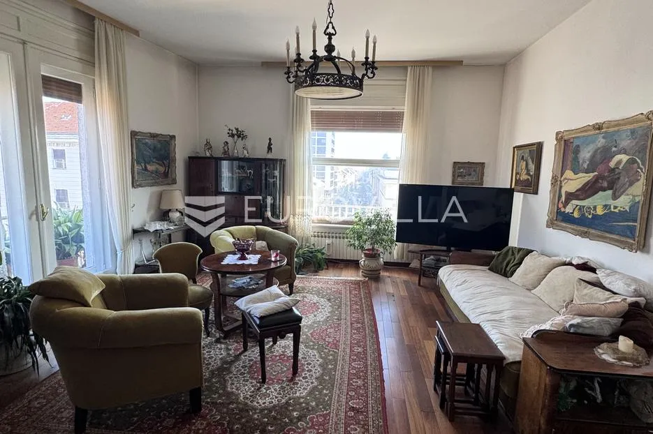 Zagreb, Jurišićeva, četverosoban stan, NKP 152 m2 - Donji grad