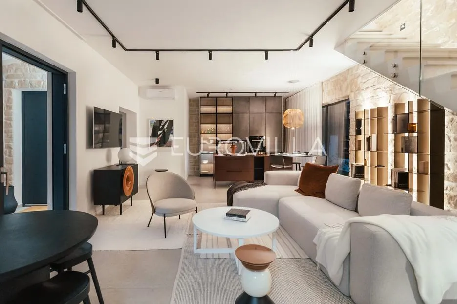 istra, poreč, gedići prekrasna moderna kamena vila 165 m² s bazenom - slika 43