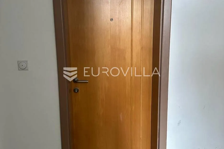 istra, barbariga, trosoban stan 50 m² u podrumskom dijelu stambene zgrade, pogled more - slika 3
