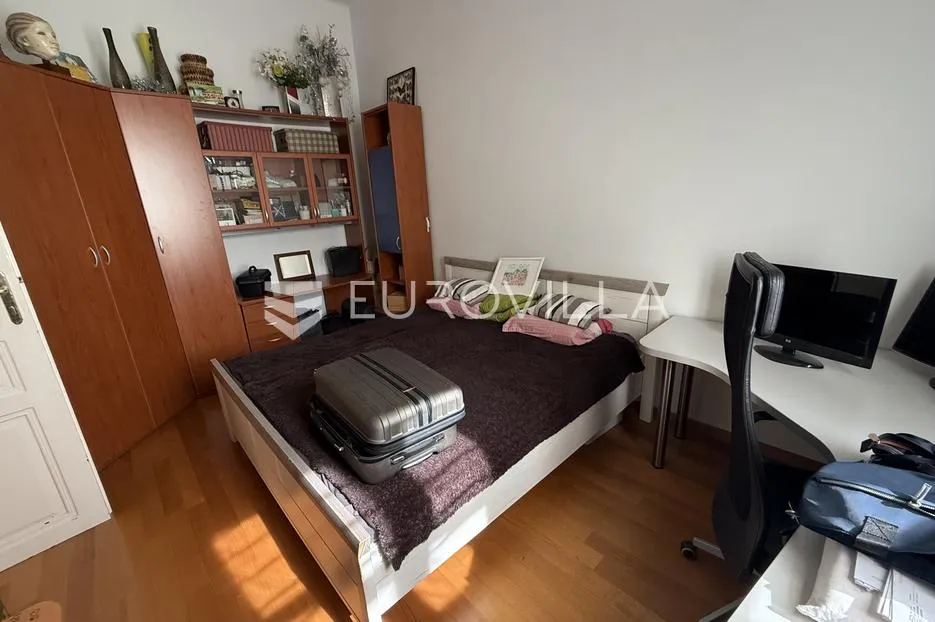 osijek, centar grada, uređen 3, soban stan površine 86 m² na 1. katu - slika 8