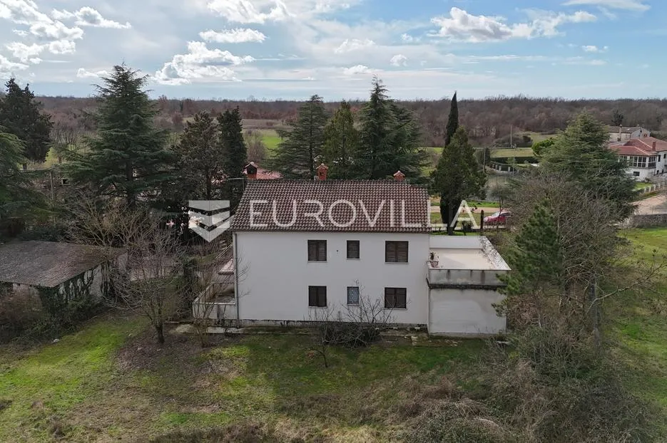 istra, poreč, idealna nekretnina za život ili najam: dvije jedinice, garaža i velika parcela - slika 3