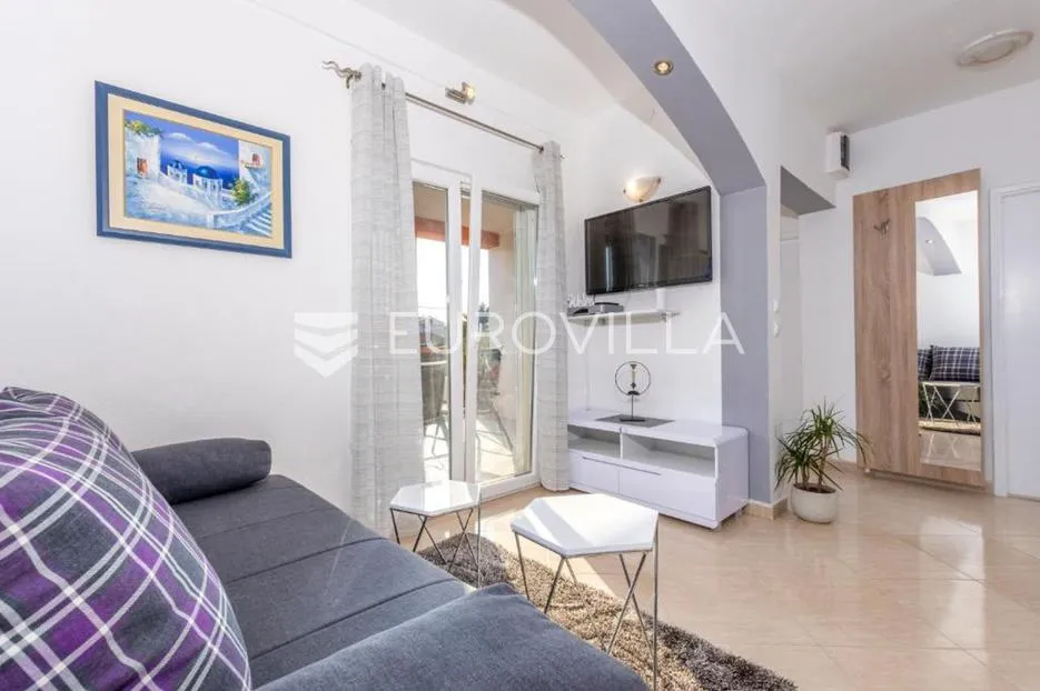 zečevo rogozničko, prekrasna apartmanska kuća s bazenom, 236 m² - slika 9
