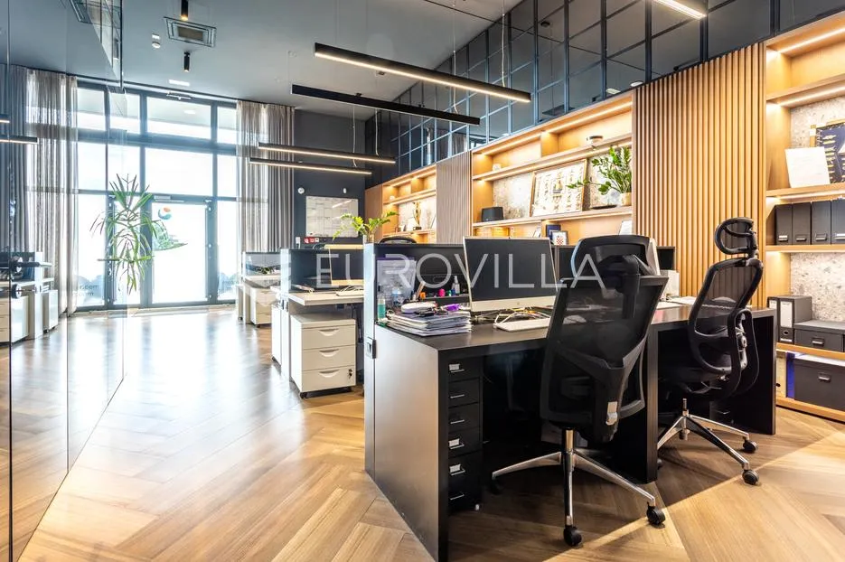 split, trstenik, vrhunski uređen poslovni prostor površine 114 m² - slika 4