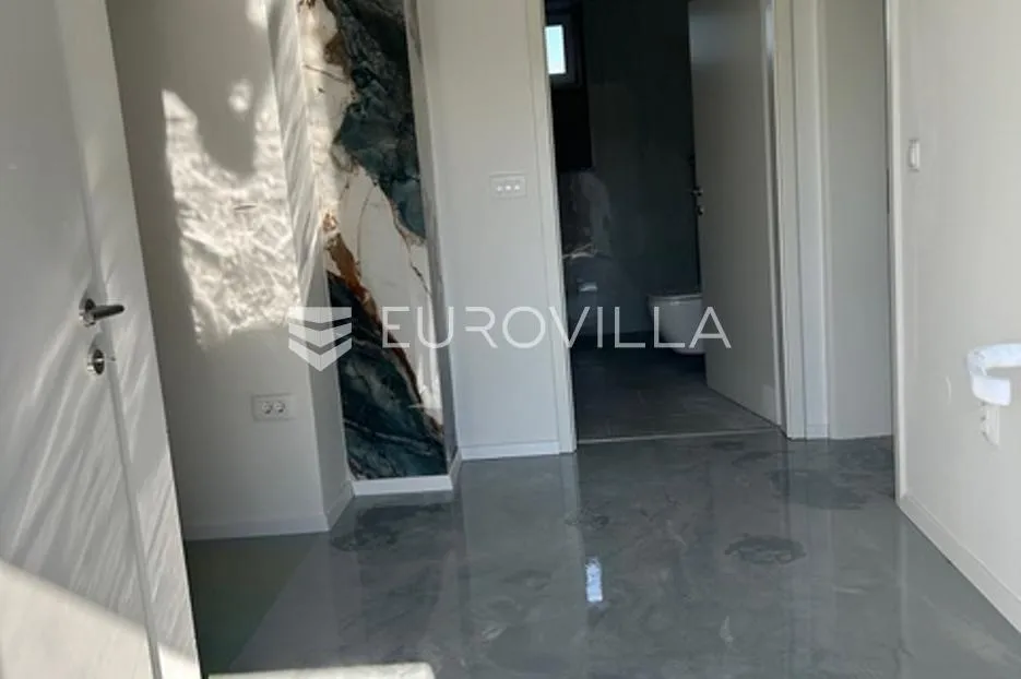 nova gradiška, poljane, kuća 215 m² sa potencijalom - slika 9