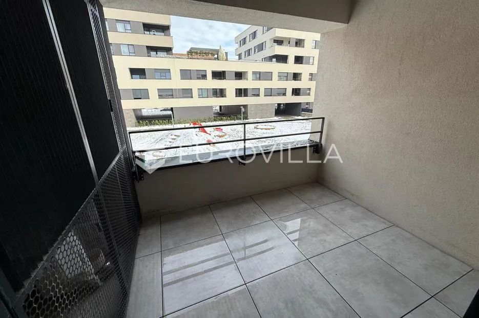 zagreb, blato, predivan dvosoban stan površine 76 m² s garažnim parkrinim mjesto - slika 9