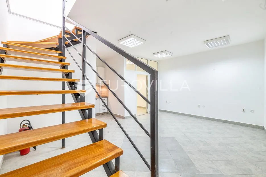 zagreb, trešnjevka, ulični poslovni prostor 70 m² - slika 7