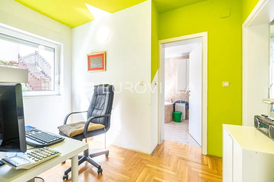 zagreb, gornji bukovac, funkcionalan peterosoban stan s dva parkirna mjesta 153 m² - slika 6