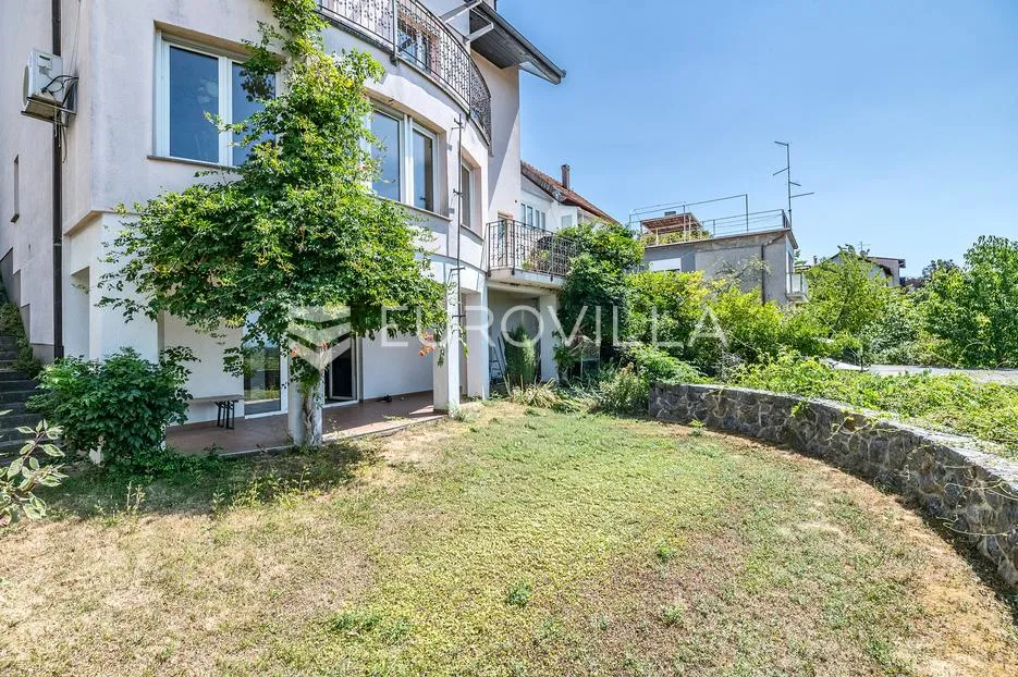 zagreb, vrhovec, atraktivna vila s vrtom i parkingom, 530 m² - slika 21