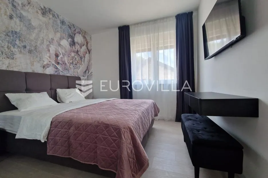 vir, predivna moderna vila s bazenom u centru mjesta, vrhunska lokacija, 450 m od mora - slika 58