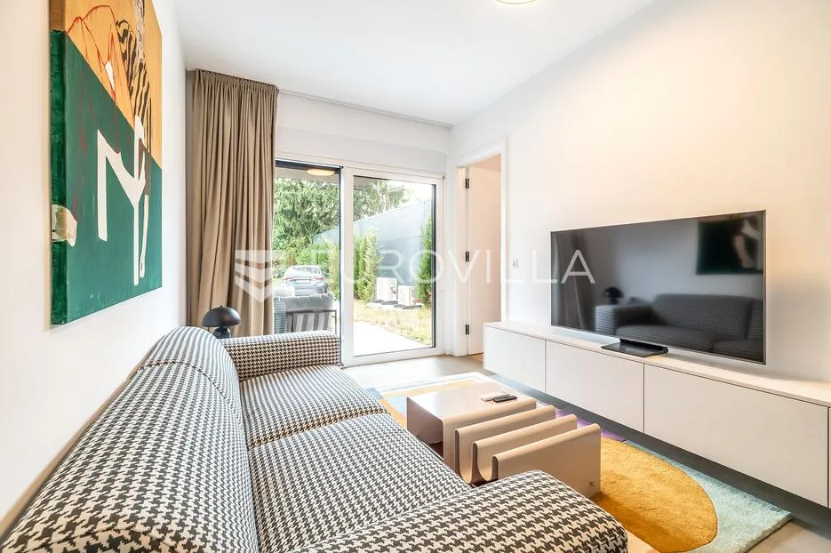 zagreb, maksimir, prekrasan dvosoban stan površine 50 m² prvi najam - slika 2
