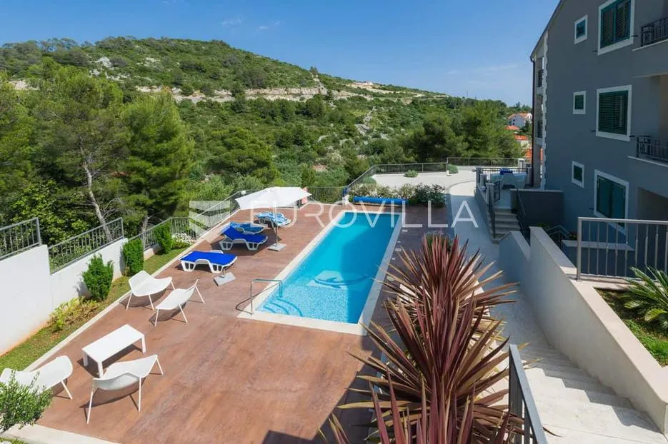 hvar, milna, apartmanska kuća s bazenom ukupne površine 1044 m² - slika 4