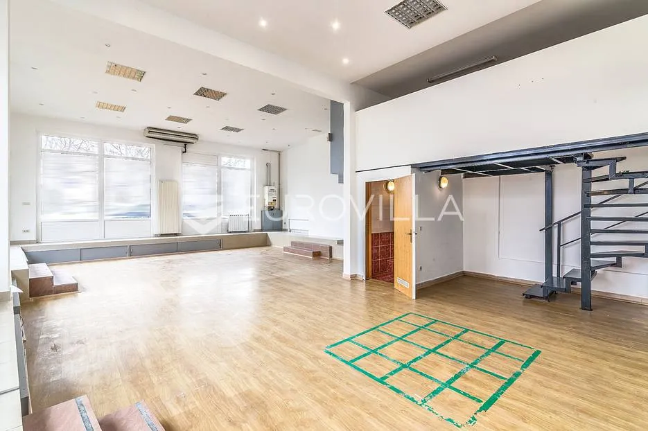 dubrava, ulični poslovni prostor 114 m2 + dvije garaže 35 m2 - slika 2