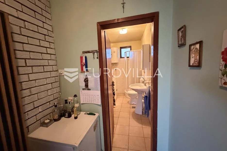 mandićevac, vikendica 66 m² s vinogradom, izvrsna investicija - slika 5
