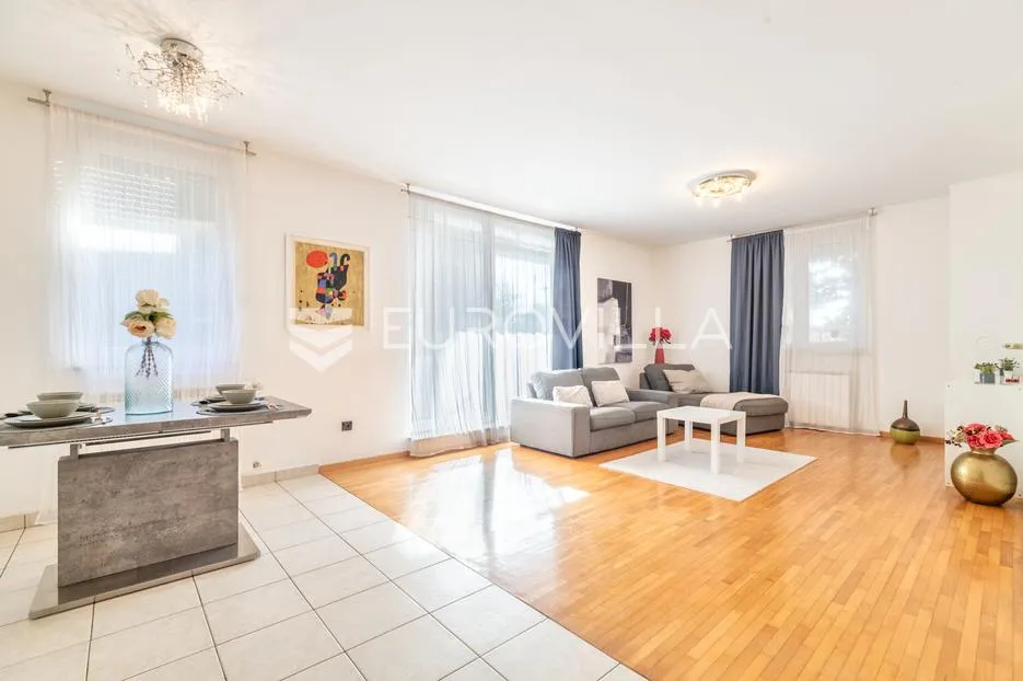 zagreb, goljak, prekrasan trosoban stan sa balkonom, 92 m² - slika 2