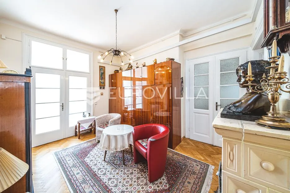zagreb, kačićeva, odličan peterosoban stan 134,02 m², izvrsna lokacija - slika 10