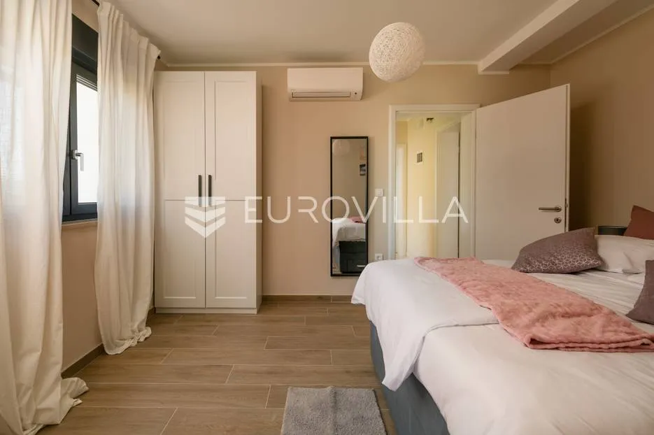 istra, krnica, moderna samostojeća kuća s bazenom i pogledom na more, 200 m² - slika 51