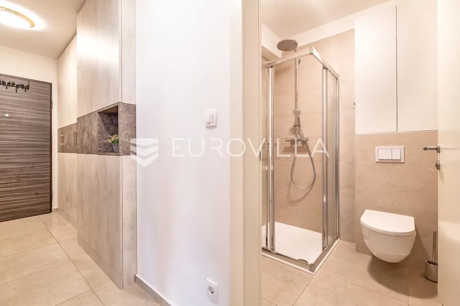 zagreb, vrapče, bolnička, luksuzan četverosoban stan s vrtom 140 m², garaža - slika 6