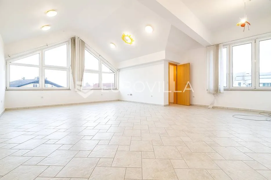 zaprešić, stambeno poslovna kuća 950m2 sa skladišnom halom, vrhunska lokacija - slika 10