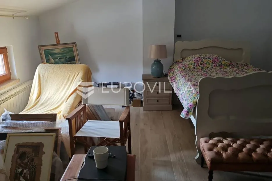 santalezi, kamena kuća 265 m2, dvorište 4600 m2, bazen - slika 24