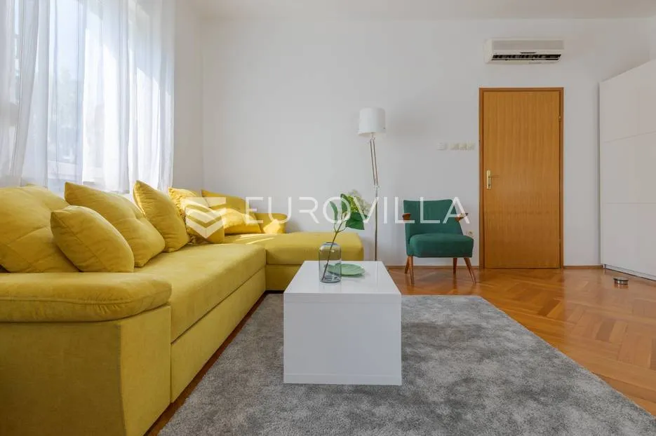zagreb, petrova odličan dvosoban stan 60 m² - slika 3