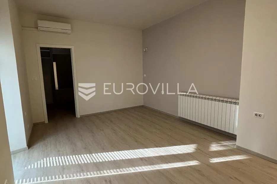 pula, centar, kvalitetan stan na mirnoj lokaciji - slika 4