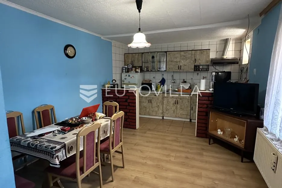 vukovar, sajmište, kuća s velikom parcelom 674 m² - slika 15