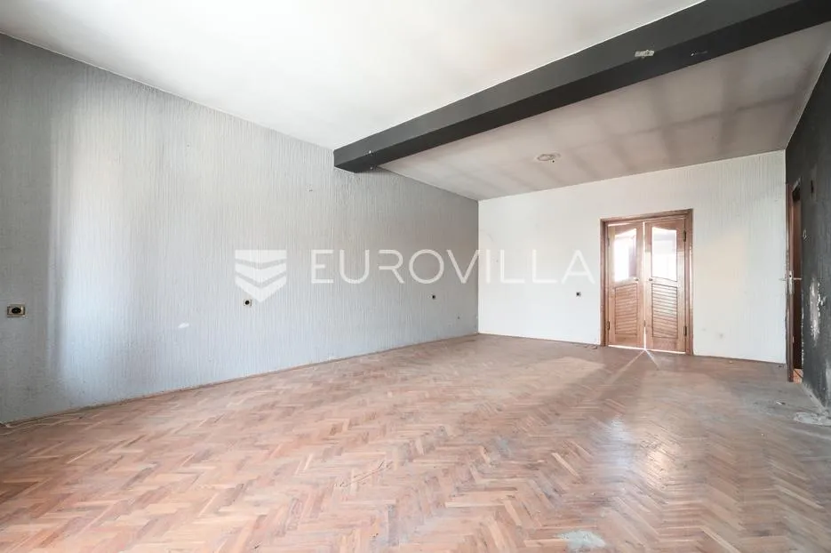 osijek, donji grad, kuća s dvorištem za adaptaciju 236 m² - slika 20