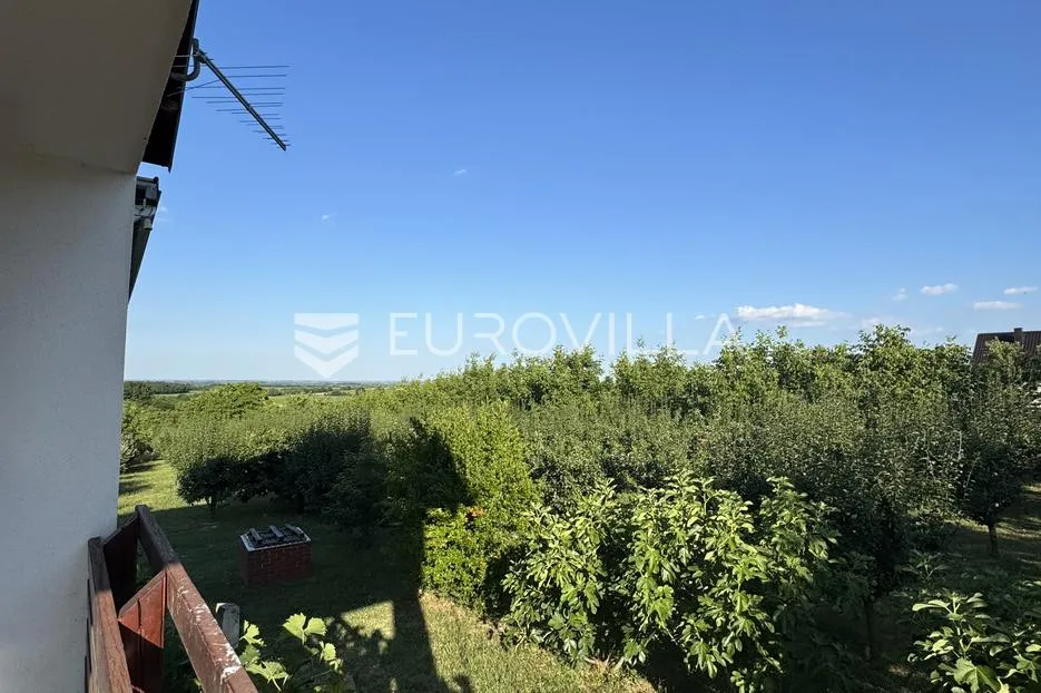 mandićevac, prekrasna katnica 150 m2 na zemljištu od 2854 m2 - slika 20
