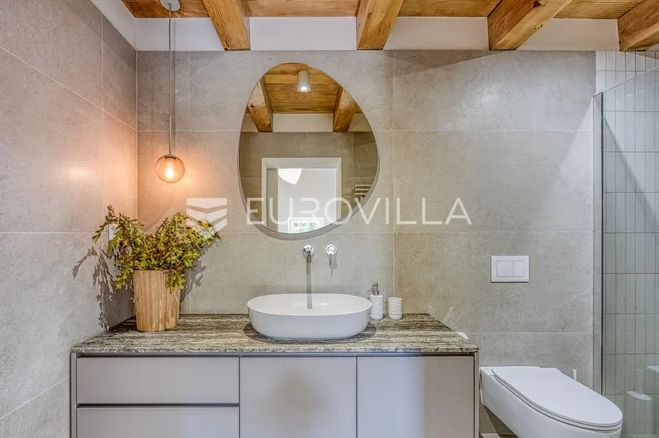 istra, labin, šumber, unikatna samostojeća villa na velikoj okućnici s pogledom - slika 33
