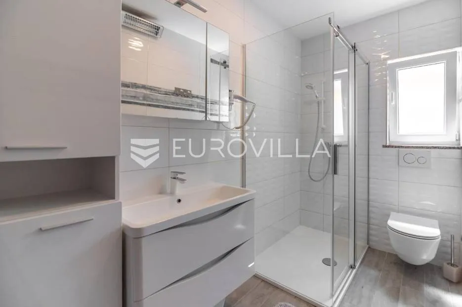 istra, peroj, apartmanska kuća s prekrasnom okućnicom i panoramskim pogledom na brijune - slika 28