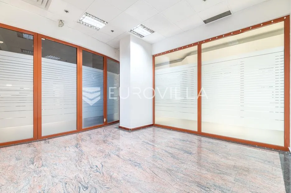 Zagreb, Donji grad, poslovni prostor 19,5 m2