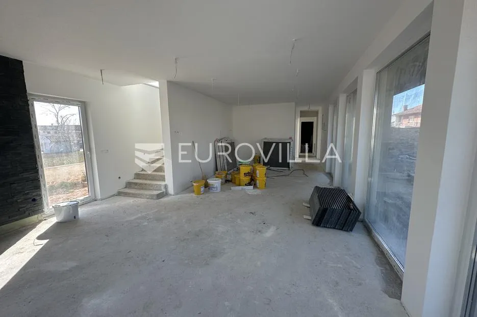 istra, marčana moderna dvojna kuća nkp 240 m2 sa velikim bazenom - slika 19