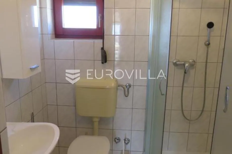 vir, kuća s 5 apartmana i pogledom na more - slika 22
