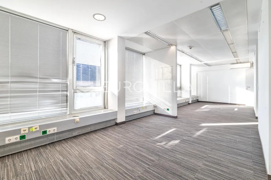zagreb, donji grad, poslovna zgrada nkp 2463 m2 u strogom centru grada - slika 9