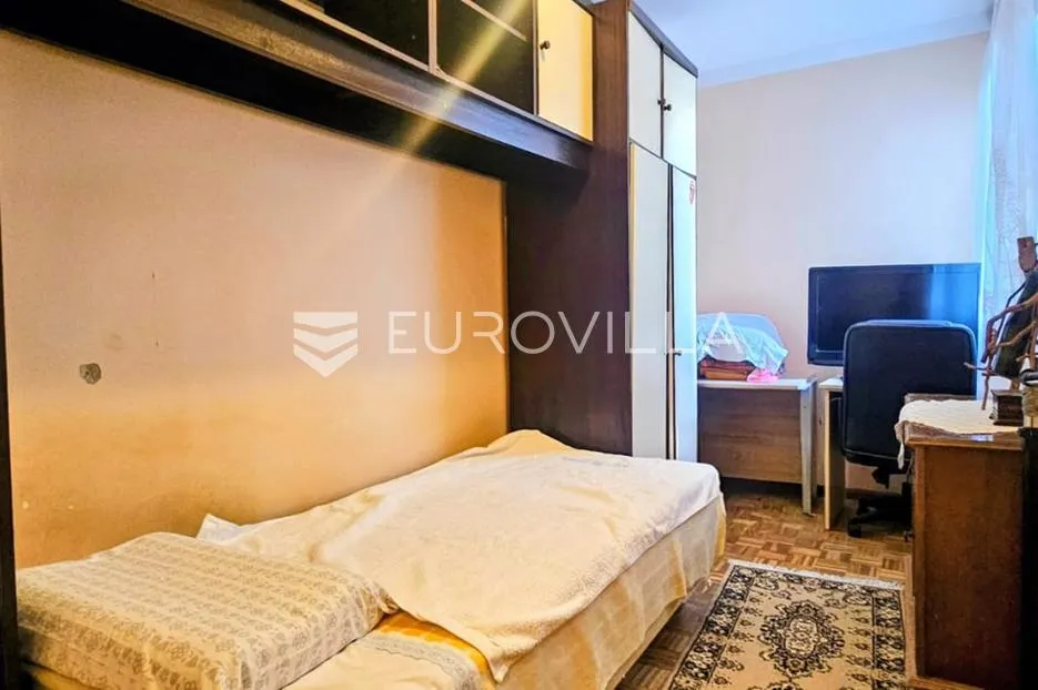 split, pujanke trosoban stan od 79 m² u zgradi te ostavu u podrumu - slika 15