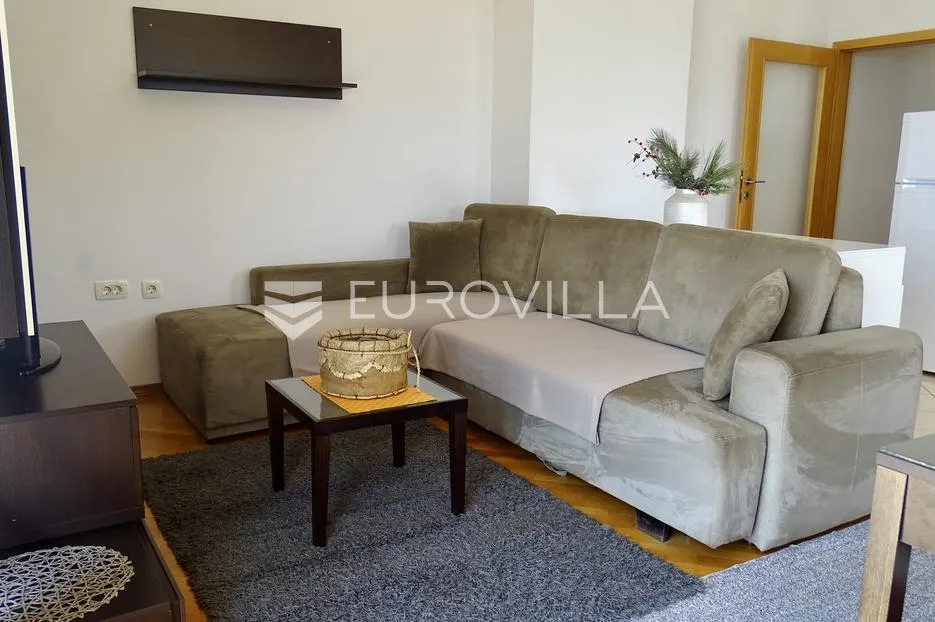 kastav, brestovice, trosoban stan od 120 m² sa zadivljujućim pogledom na more - slika 2