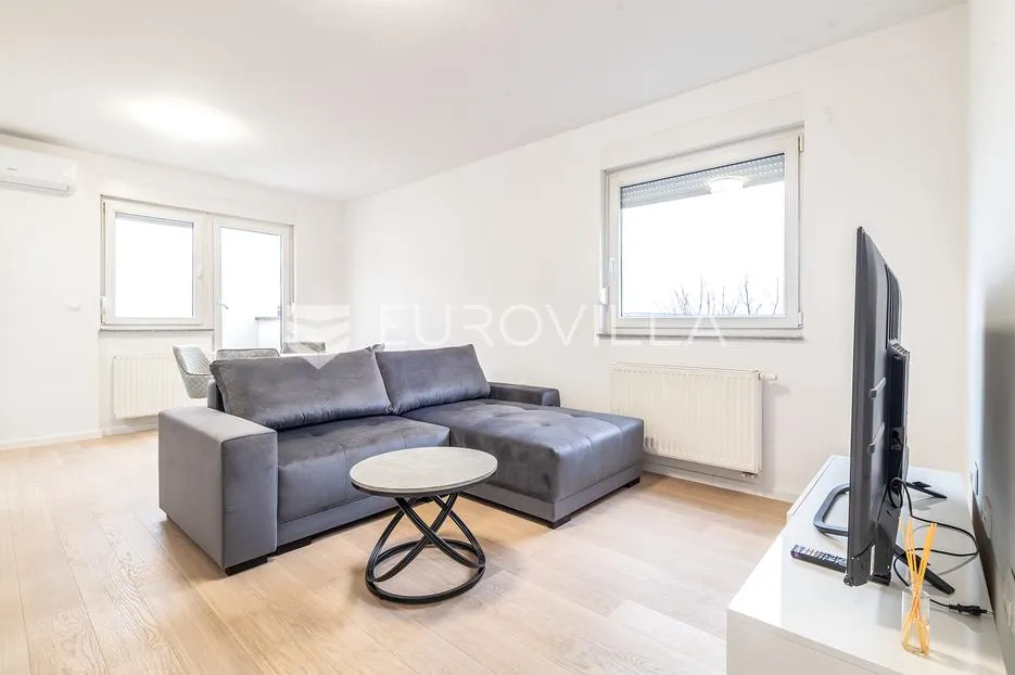 zagreb, stenjevec, dvosoban stan 43 m² s parkingom - slika 2