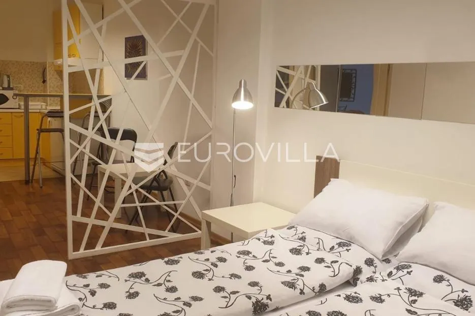 karlovac, centar, stan 62 m², renoviran na odličnoj lokaciji - slika 4