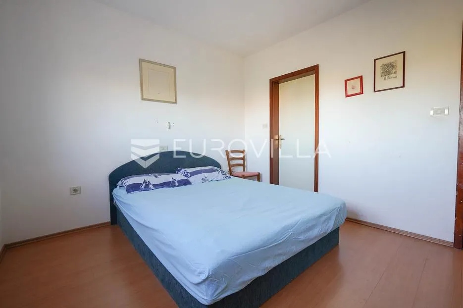 zadar, bokanjac, prostrana kuća površine 376 m² s velikim potencijalom - slika 33