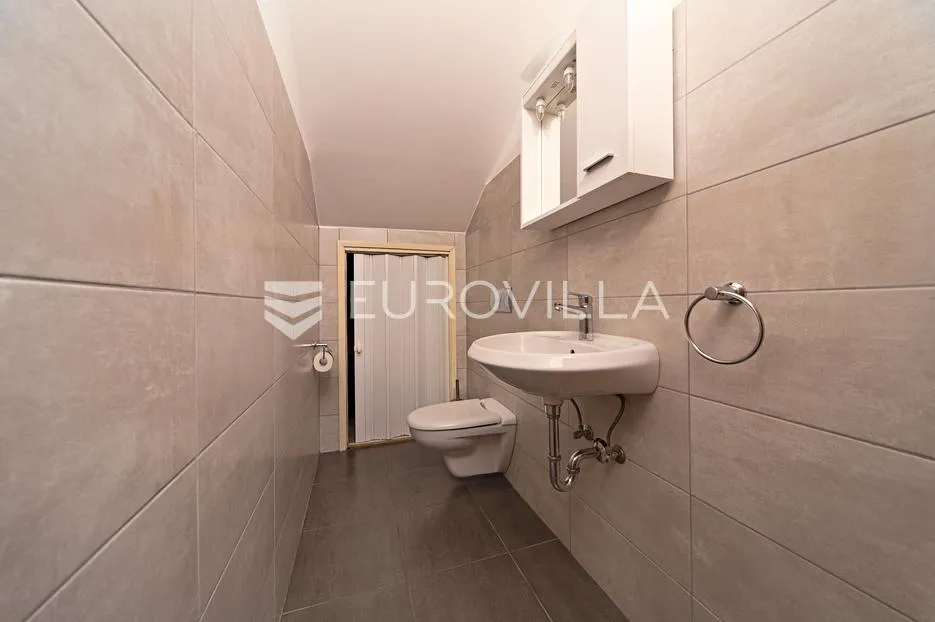 osijek, gornji grad, najam, dvoetažni stan uredi 243 m² zatvorenog prostora - slika 19