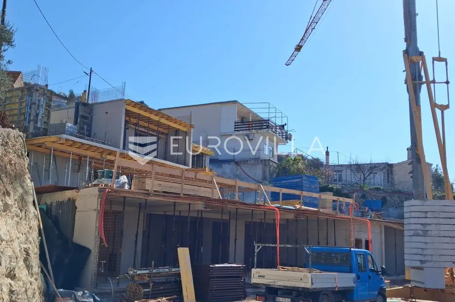 omiška rivijera, dvosoban stan s pogledom na more, 2. kat moderne novogradnje, 63.15 m² - slika 6